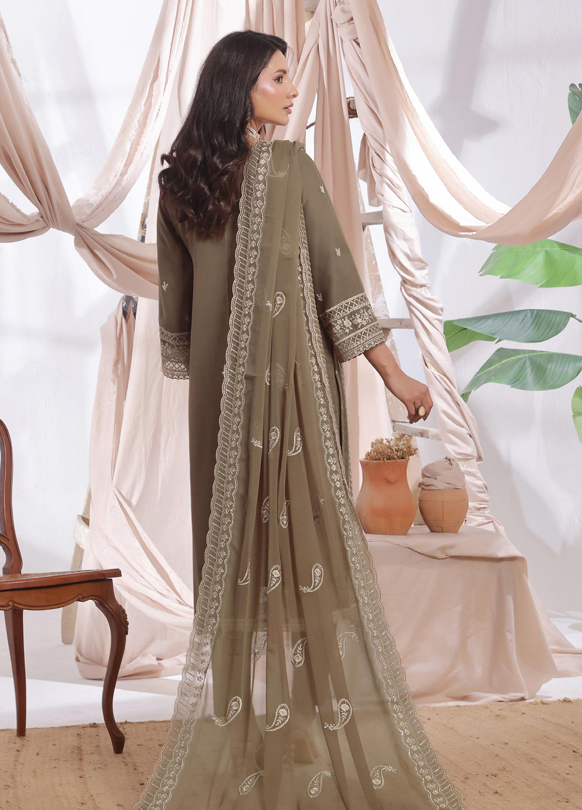Aaina By Bin Hameed Luxury Embroidered Chiffon Unstitched 3 Piece