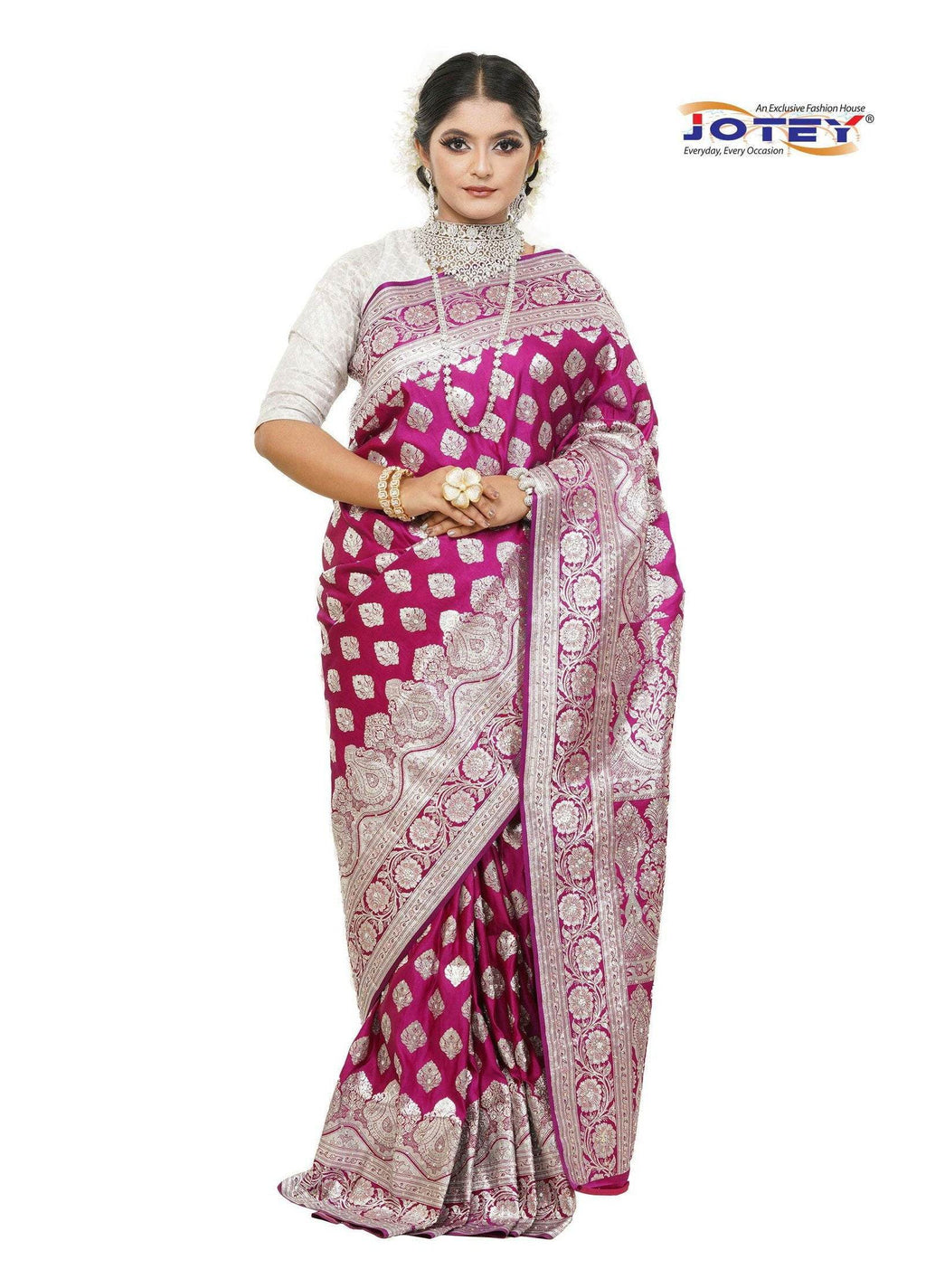 Floral Woven Pure Banarasi Silk Saree in Purple