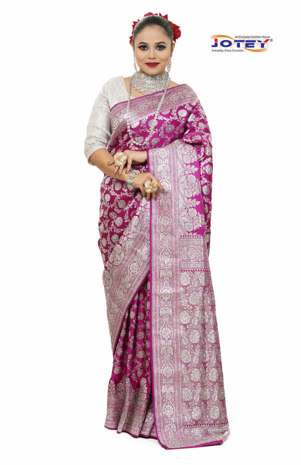 Floral Woven Pure Banarasi Silk Saree in Purple