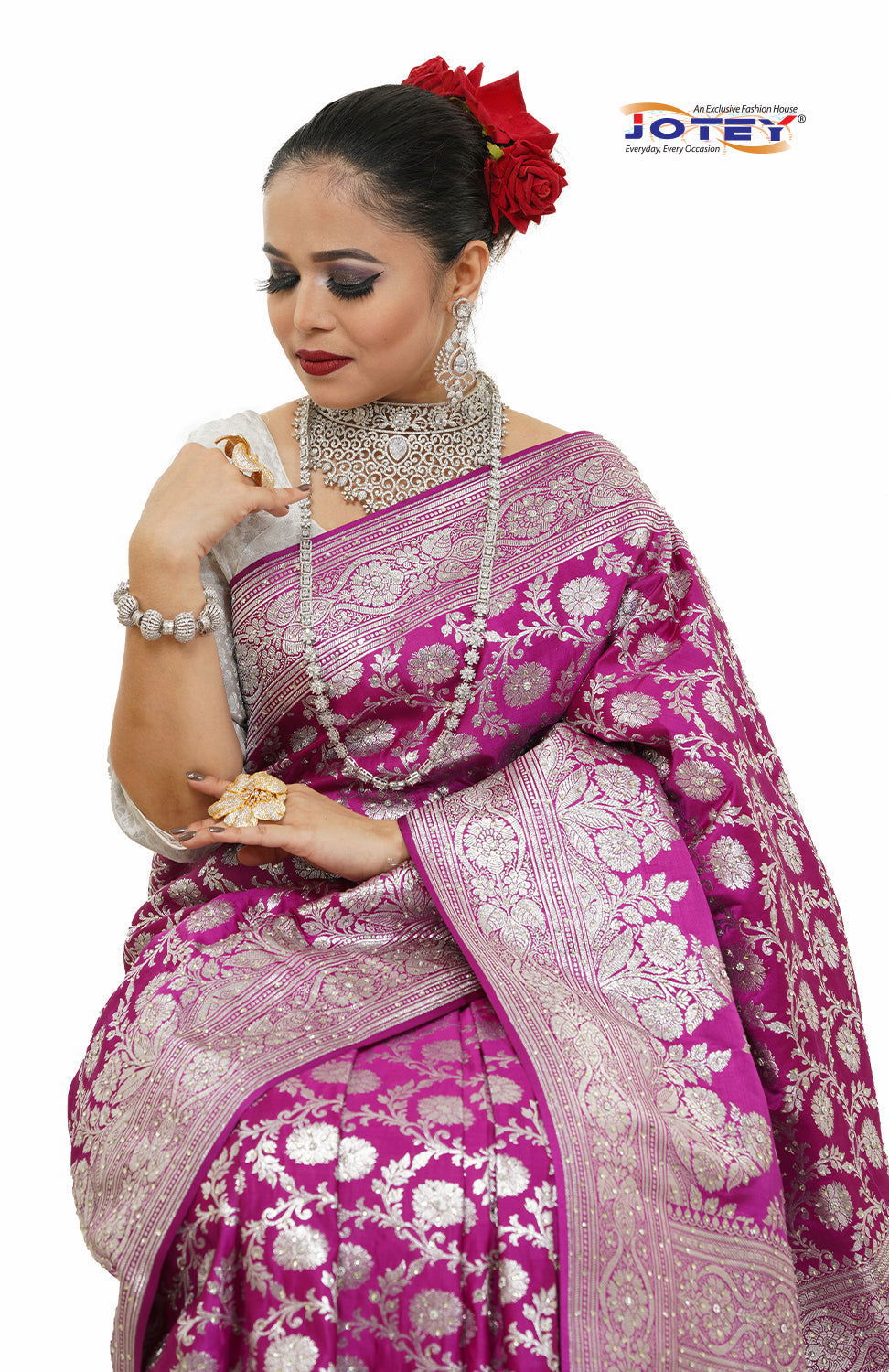 Floral Woven Pure Banarasi Silk Saree in Purple