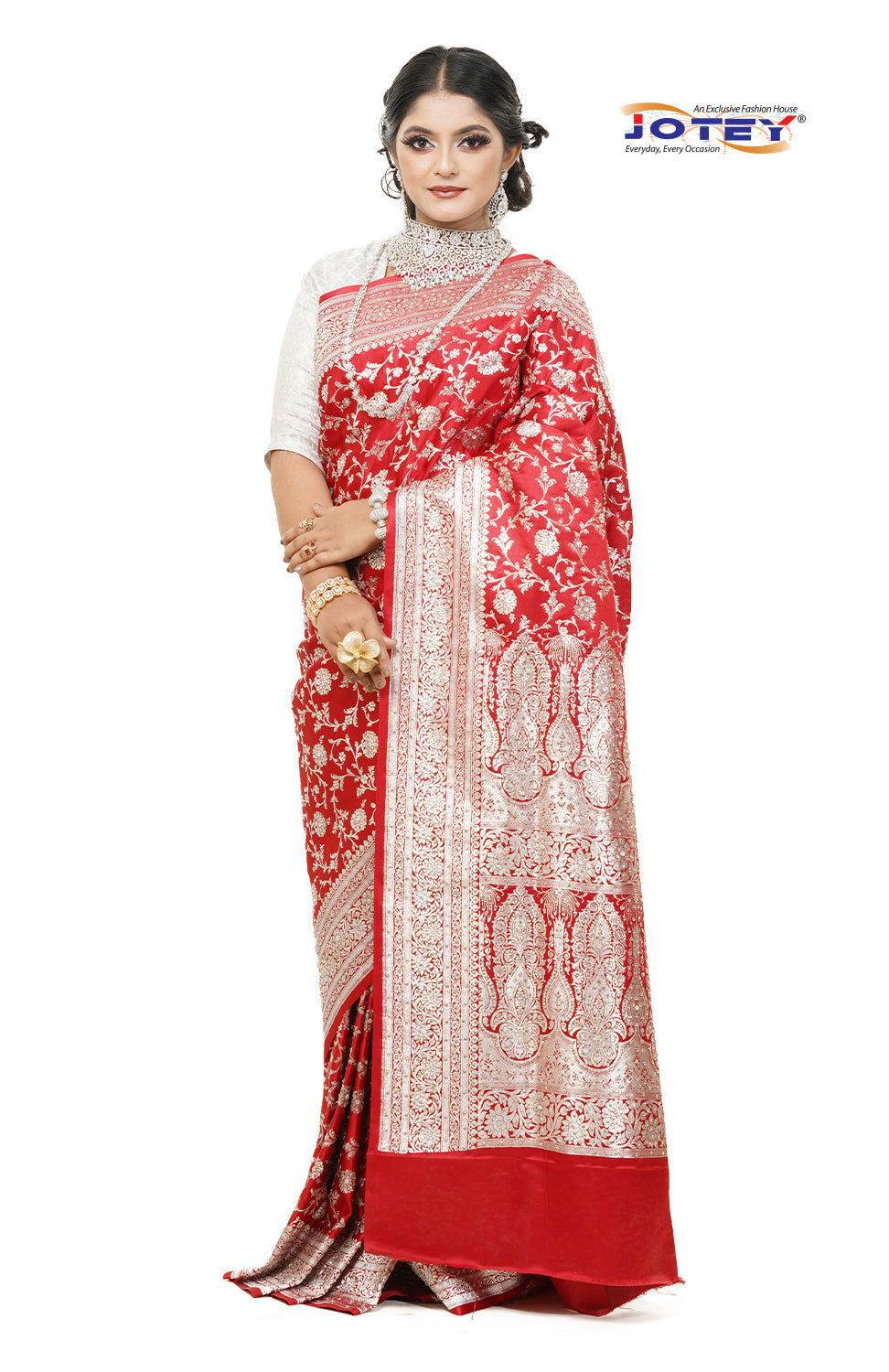Floral Woven Pure Banarasi Silk Saree in Red