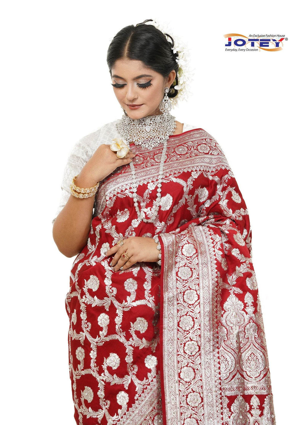 Maroon Floral Woven Pure Banarasi Silk Saree
